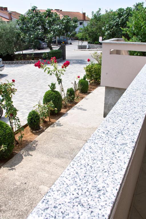 Kabashi Apartment Đảo Krk Ngoại thất bức ảnh